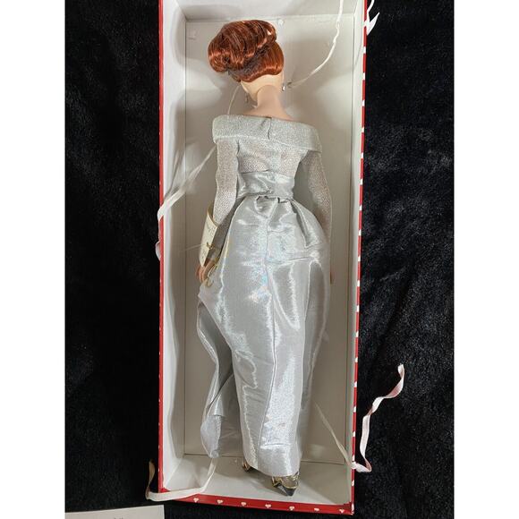 Robert Tonner 1994 Vivian #170/1750 Fashion 19" Doll W/Box and Certificate Mint - Picture 3 of 14